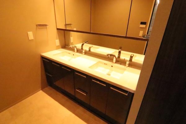 レーベン清水五条