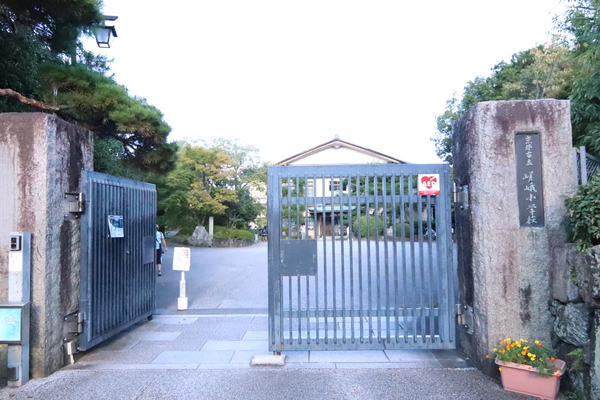 京都市右京区嵯峨天龍寺広道町の新築一戸建(京都市立嵯峨小学校)