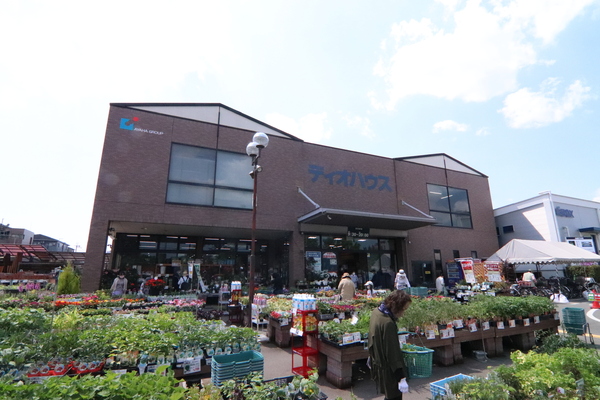 京都市中京区聚楽廻松下町の新築一戸建(ディオハウス西ノ京店)