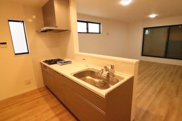 京都市中京区聚楽廻松下町の新築一戸建