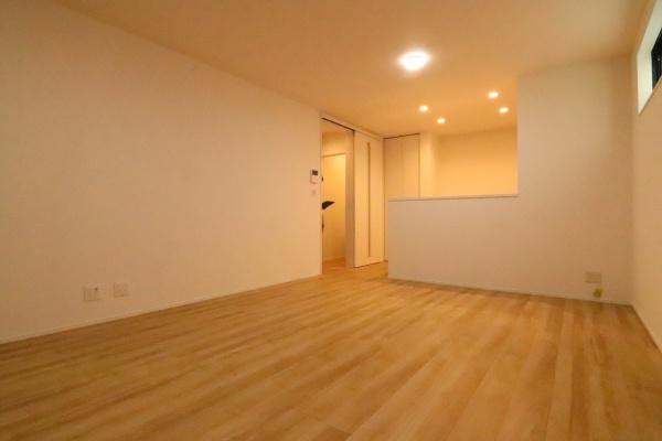 京都市中京区聚楽廻松下町の新築一戸建