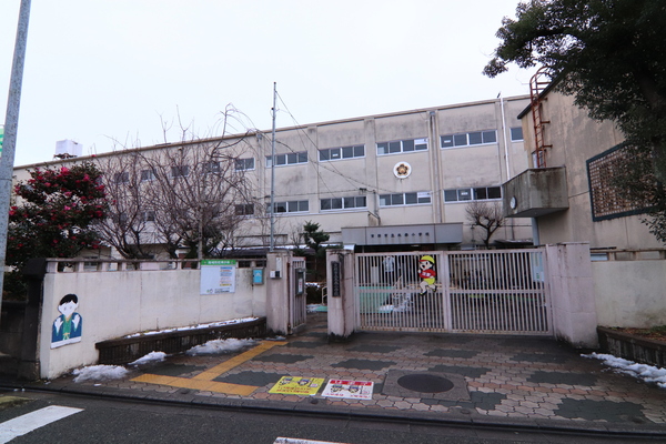 京都市右京区太秦朱雀町の新築一戸建(京都市立太秦小学校)