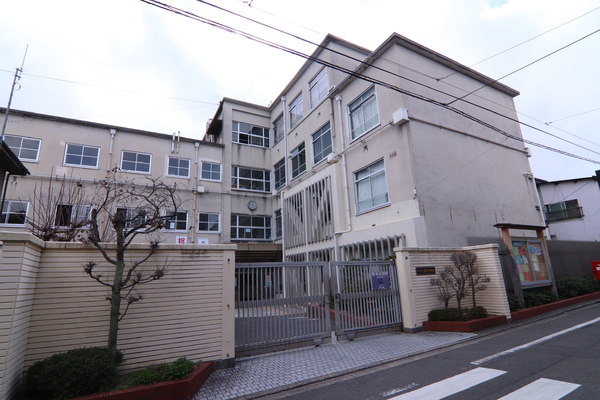京都市上京区芦山寺通智恵光院西入戌亥町の新築一戸建(京都市立嘉楽中学校)