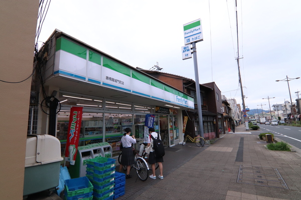 京都市南区四ツ塚町の土地(ファミリーマート唐橋羅城門町店)