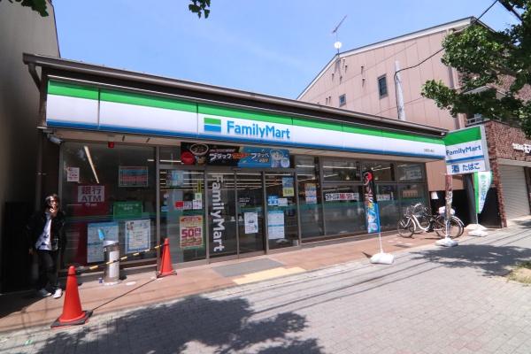 グラン・コート西七条(ファミリーマート京都西七条店)