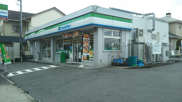 みよし市三好丘桜２丁目の中古一戸建て(ファミリーマート三好丘桜店)