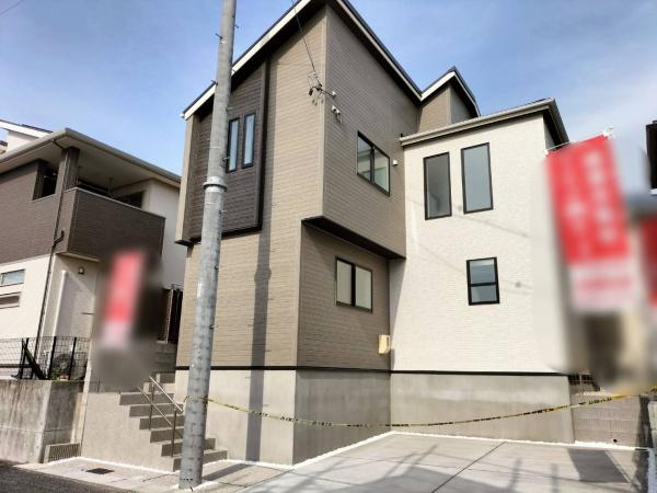ブルーミングガーデン　みよし市三好丘桜３丁目　１号棟