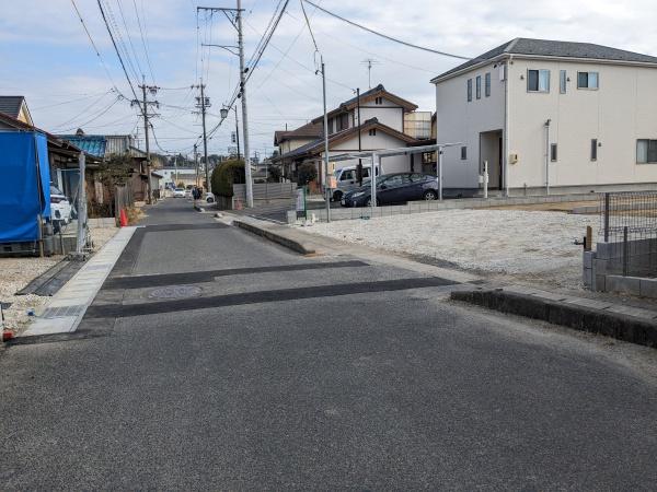 ハートフルタウン　みよし市三好町西ノ木戸　２号棟