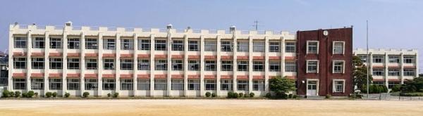 桑名市多度町小山台１丁目の中古一戸建て(桑名市立多度中学校)