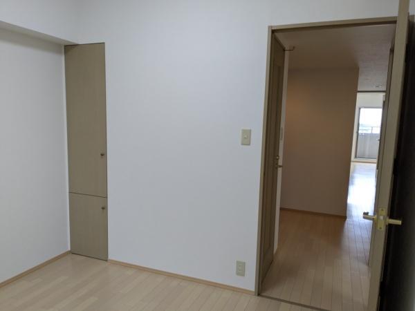 野村三好ケ丘ヒルズ四番館(洋室)