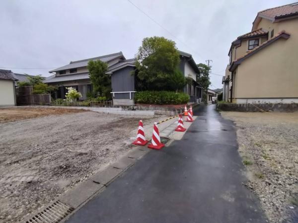 みよし市莇生町　新築戸建て　２号棟