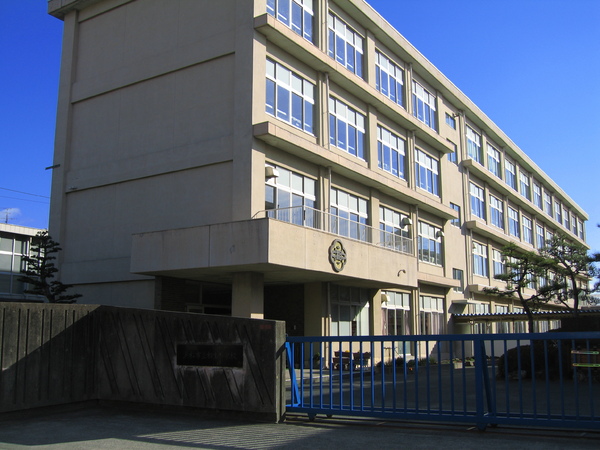 浜松市中央区領家3丁目の土地(浜松市立相生小学校)