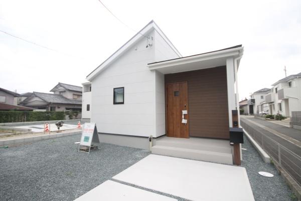 袋井市春岡の新築一戸建