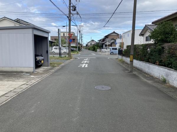 浜松市中央区四本松町の土地(前面道路含む現地写真)