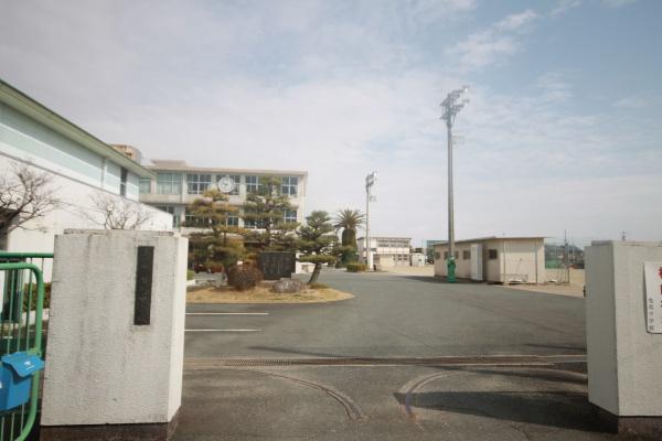浜松市中央区上島５丁目の土地(曳馬中学校)