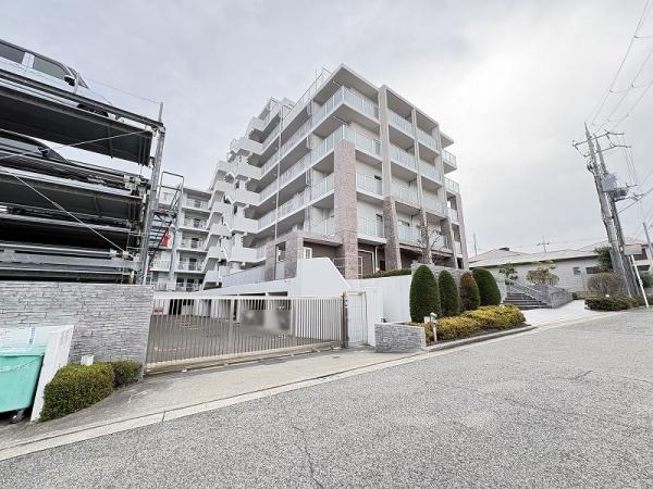 ディークラディア泉ヶ丘West