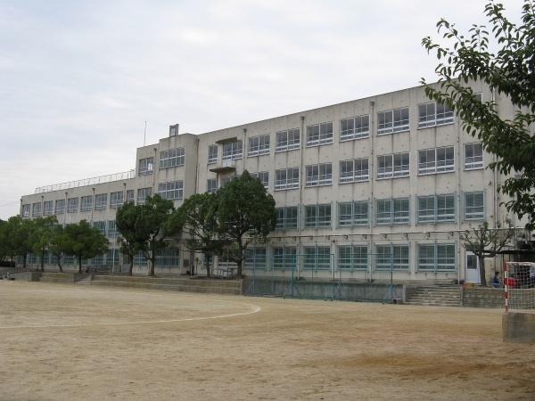 堺市東区日置荘西町８丁の新築一戸建(堺市立登美丘中学校)