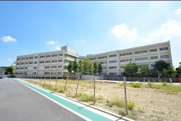 高石市取石４丁目の土地(高石市立取石中学校)