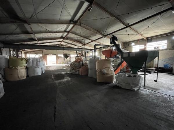 橋本市高野口町名古曽　工場