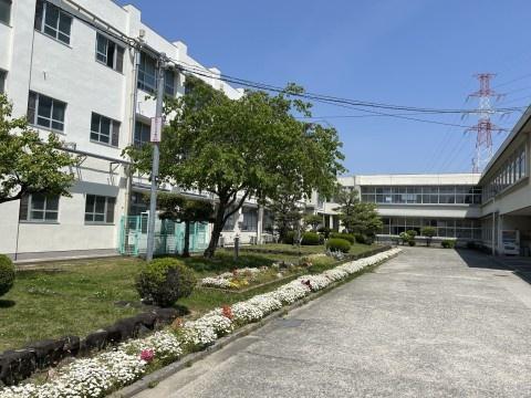堺市南区御池台１丁の土地(堺市立庭代台中学校)