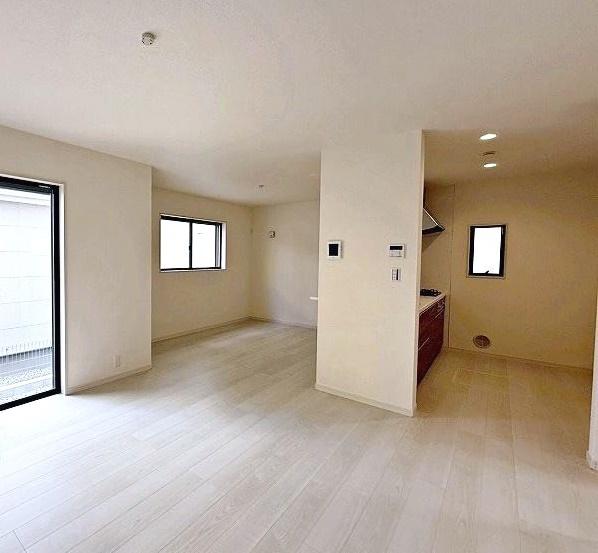 堺市中区深井清水町の新築一戸建(リビング)
