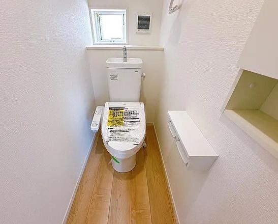 堺市北区東上野芝町2丁の新築一戸建(トイレ)