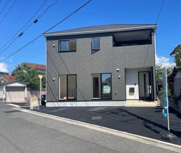 堺市北区東上野芝町2丁の新築一戸建(前面道路含む現地写真)