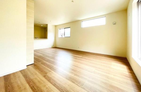 堺市中区深井北町の新築一戸建(リビング)
