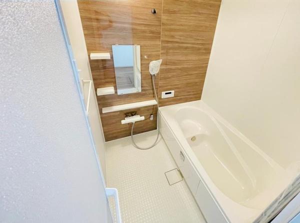 堺市西区浜寺石津町中５丁の新築一戸建