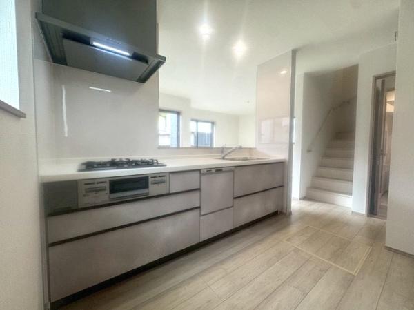 高石市高師浜２丁目の新築一戸建