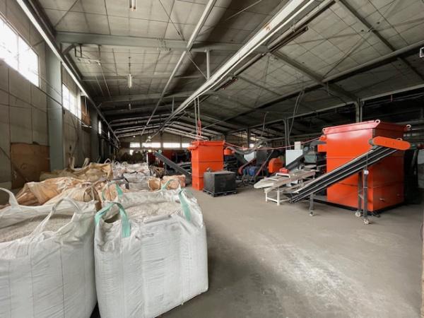 橋本市高野口町名古曽　工場