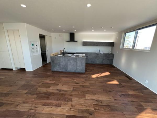 和泉市はつが野４丁目の中古一戸建