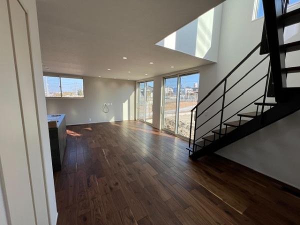 和泉市はつが野４丁目の中古一戸建