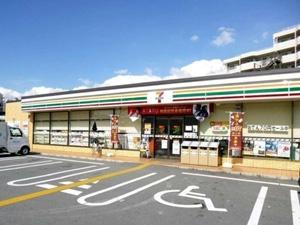 ヴィルメゾン上野芝(セブンイレブン堺東上野芝町2丁店)