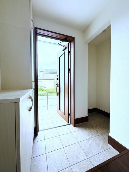 熊本市南区白石町2期(玄関)