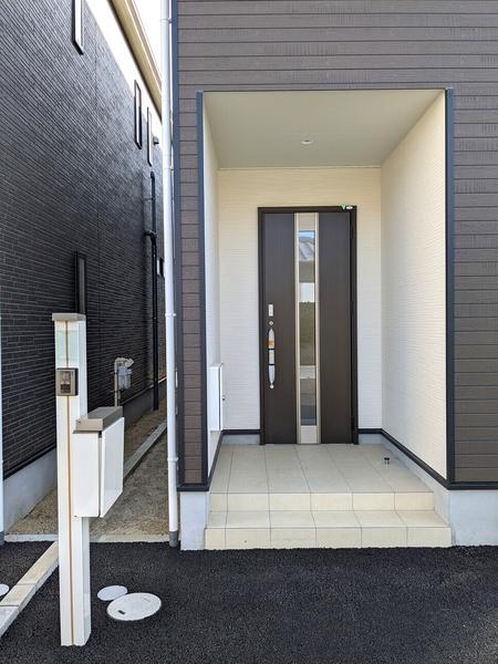 熊本市東区八反田第6(玄関)