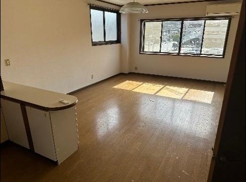 大田市大田町　中古住宅兼1階店舗