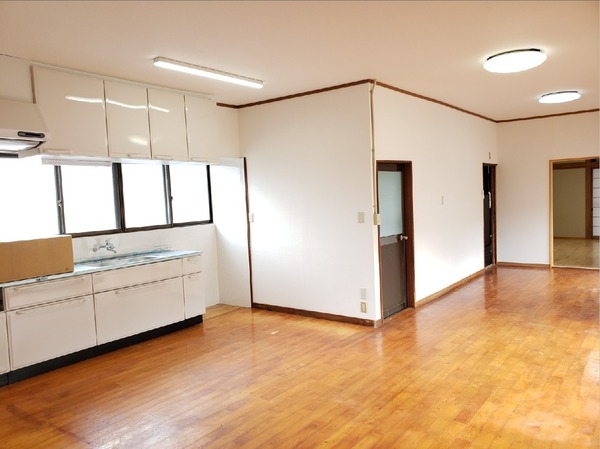 都城市志比田町の中古一戸建て