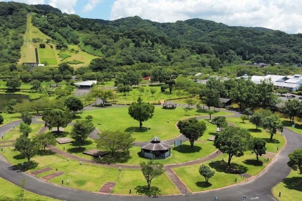 都城市高城町石山の土地(観音池公園オートキャンプ場)