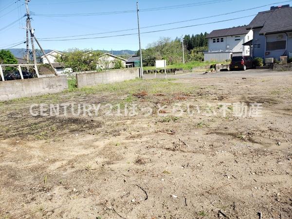 緑豊かな自然に囲まれた平坦地の売土地です