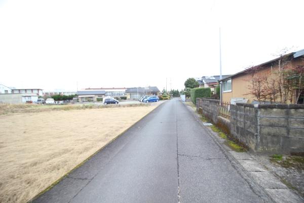 吉尾町295坪売地