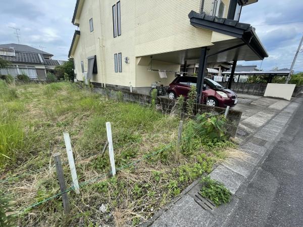 鷹尾で南向き道路土地です