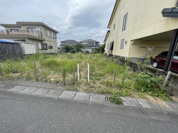 鷹尾で南向き道路土地です