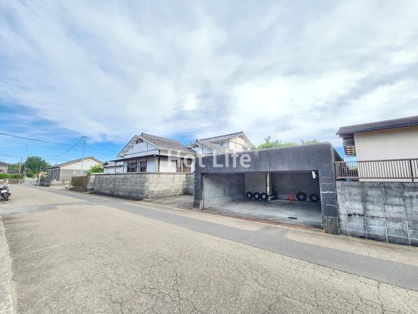 鷹尾町二丁目8DK中古住宅