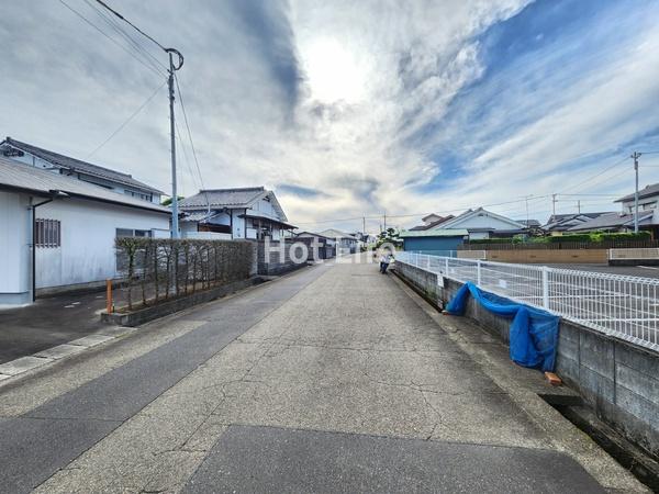 鷹尾町二丁目8DK中古住宅