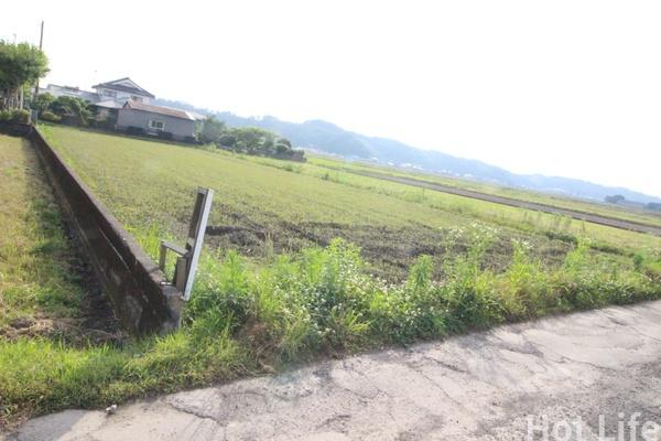 神之山のまとまった広さの土地です。資材置き場等に最適です。