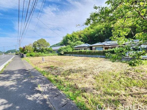 三股町長田126坪売地