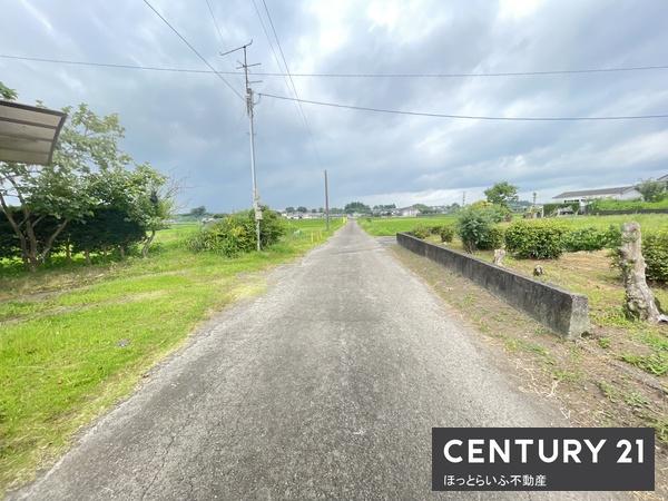 南道路で134坪の売地です