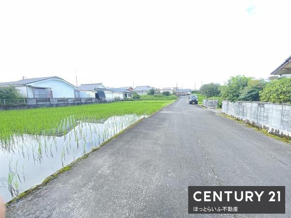 西道路　105坪　接道19ｍの利用しやすい土地