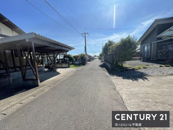南道路の土地で設計がしやすい土地です